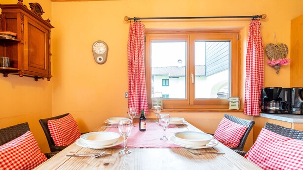 Dining - Sunlit Apartment near Ski Area in Walchen (Piesendorf)