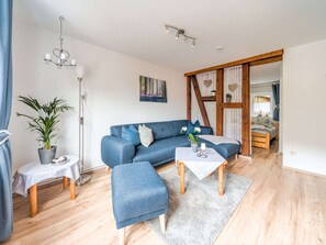 Apartment | Living area - Cosy Apartment near Ski Area in Zorge (Walkenried)