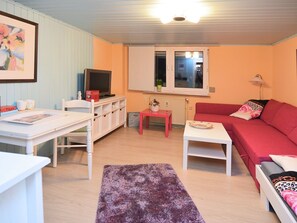 Individually furnished, cribs/infant beds - Cozy Apartment in Usseln With Forest Near (Willingen (Upland))