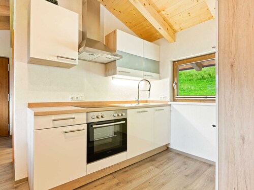 Comfy Apartment in Hollersbach im Pinzgau near Lake