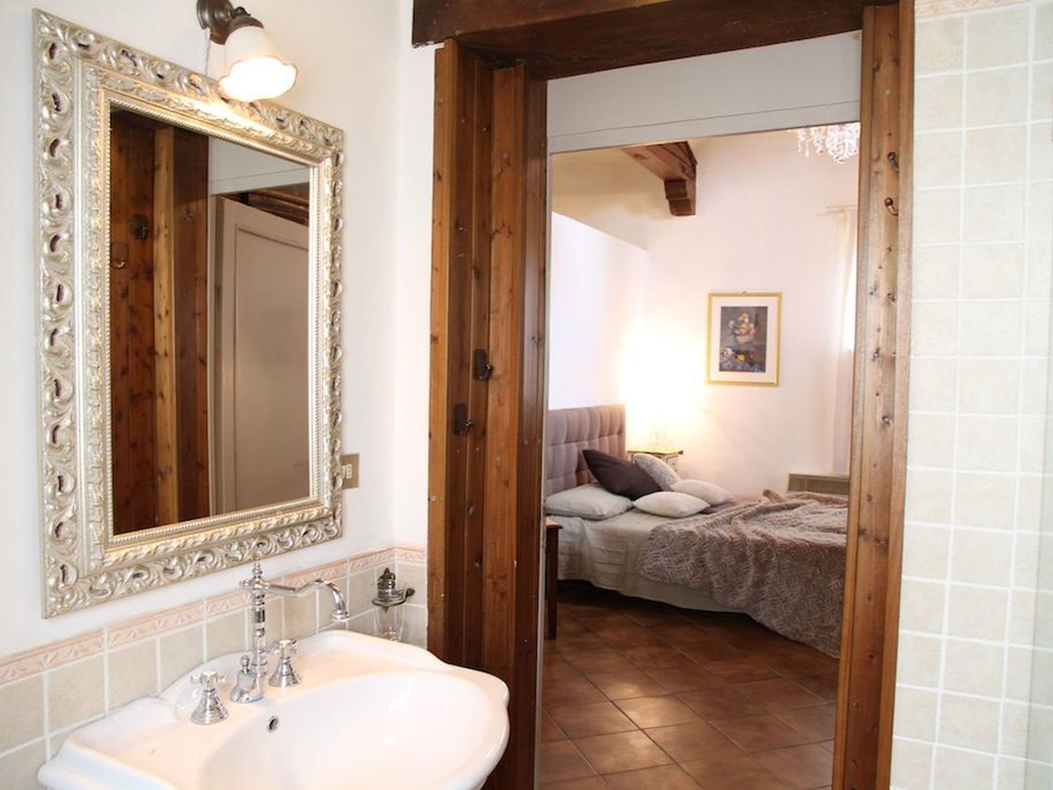 Cottage | Bathroom | Shower, towels