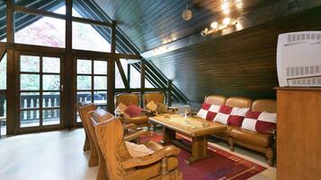 Apartment | Living room | TV