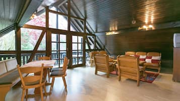 Apartment | Dining