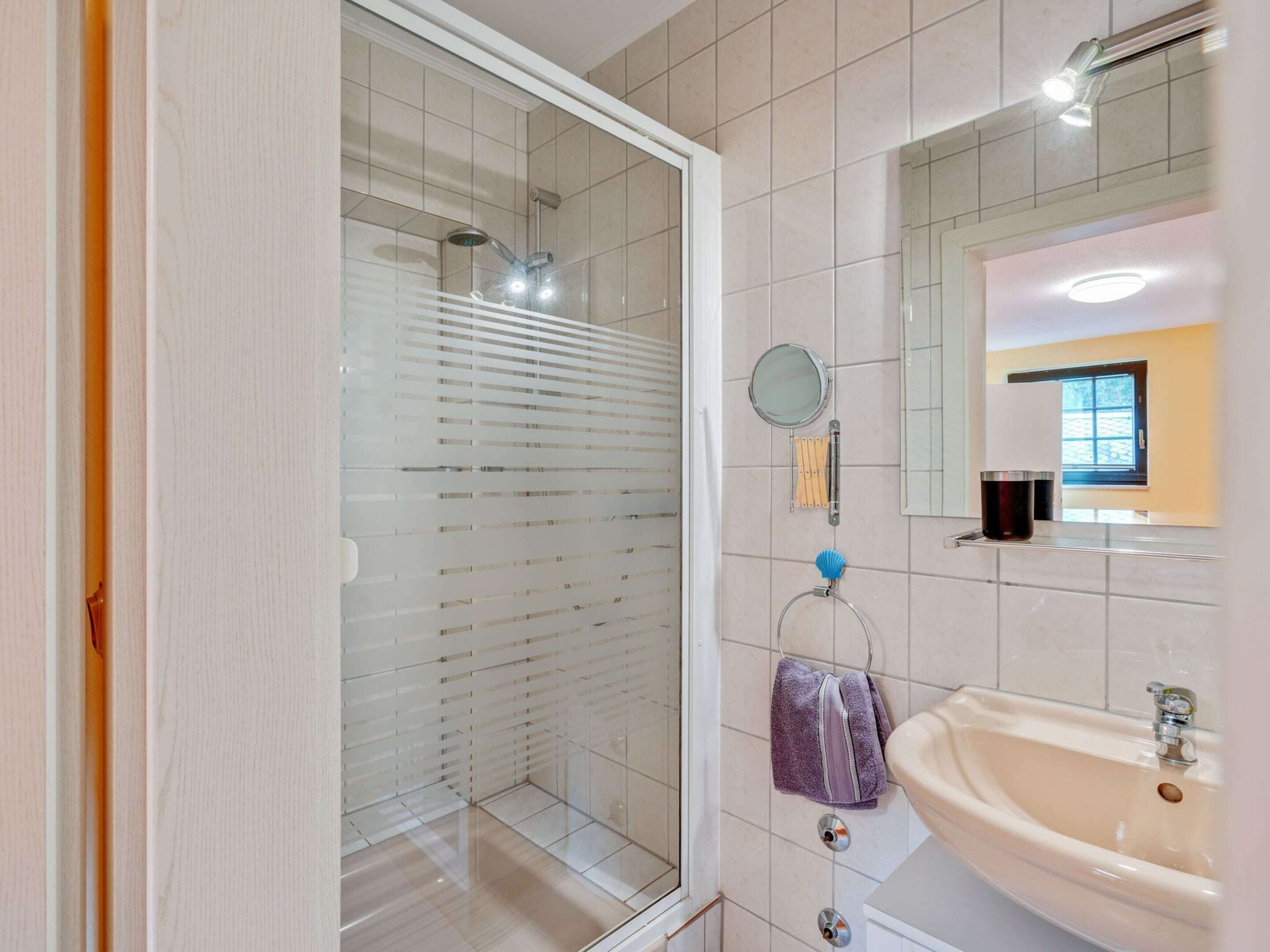 Apartment | Bathroom