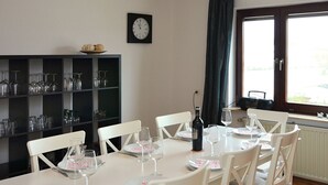 Dining - Spacious Holiday Home in Neukirchen near Forest (Lichtenfels)