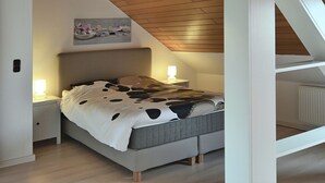 4 bedrooms, individually furnished - Spacious Holiday Home in Neukirchen near Forest (Lichtenfels)