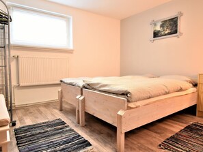 Apartment | 2 bedrooms, individually furnished, bed sheets - Cozy Apartment With Garden (Gaegelow)