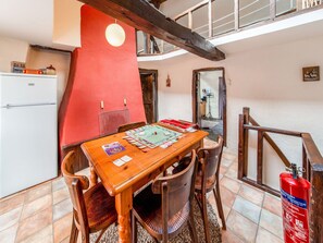 House | Dining - Characteristic Holiday Home With Balcony (Gouvy)