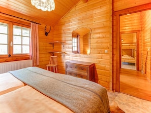 Chalet | 2 habitaciones, muebles diferentes y ropa de cama