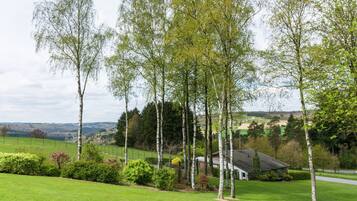 Khuôn viên nơi lưu trú