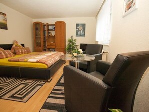 Apartment | 1 bedroom, individually furnished