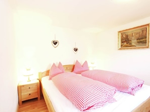 Chalet | 1 bedroom, individually furnished, bed sheets - Cozy Chalet in Niederndorf bei Kufstein near Ski Area (Niederndorferberg)
