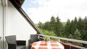 Balcony - Modern Apartment in Kustelberg With Private Balcony (Medebach)