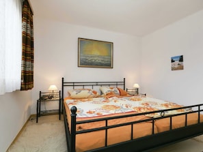 House | 2 bedrooms, individually furnished, bed sheets - Charming Holiday Home in Liebenscheid by Forest (Liebenscheid)