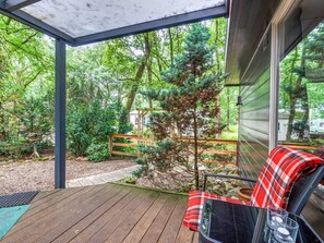 Balcony - Quaint Bungalow in Uden With Fenced Garden, Sauna, Terrace (Uden)