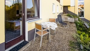 Balcony - Cosy Apartment With Terrace and Garden Access in a Quiet Wooded Area (Goessweinstein)
