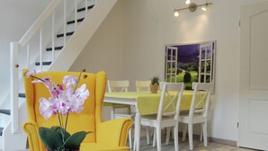Dining - Stunning Apartment in Groalmerode With Garden (Grossalmerode)