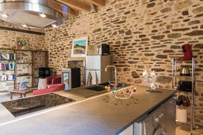 House | Private kitchen | High chair - Splendid Farmhouse in Saint Priest Les (Saint-Priest-les-Fougeres)