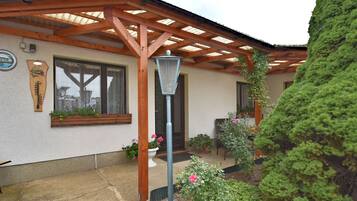 House | Bahagian luar