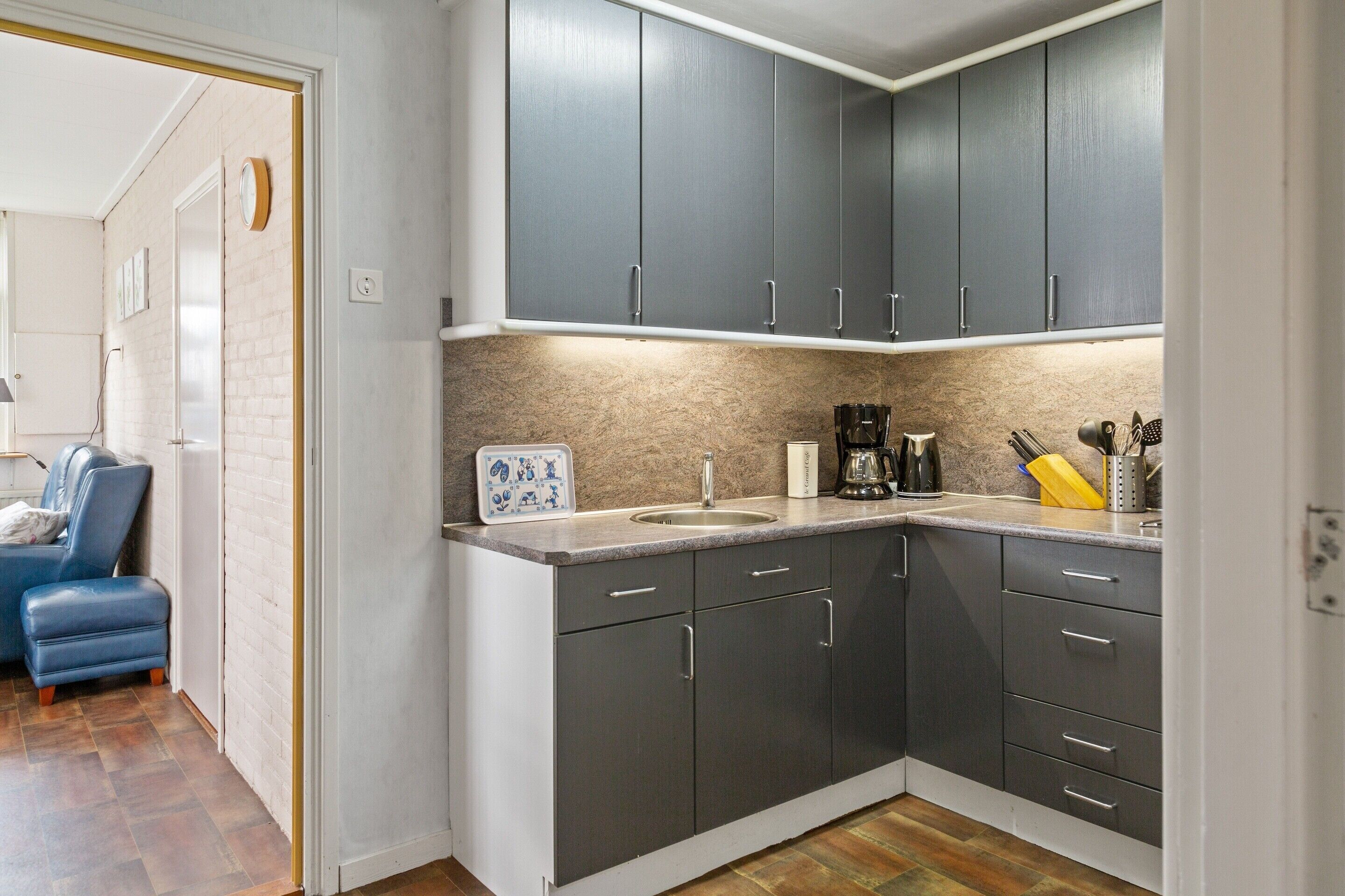 Fridge, microwave, highchair