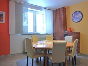 Dining - Delighftul Holiday Home in Usseln with Garden near City Center (Willingen (Upland))