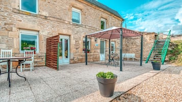 Cottage | Outdoor dining