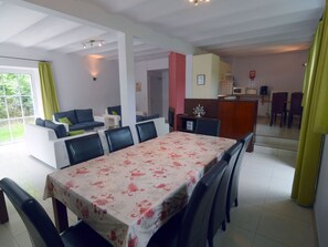 Dining - House Adjoining Mansion for a Pleasant Stay in the Region of Chimay (Chimay)