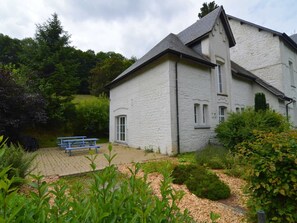Exterior - House Adjoining Mansion for a Pleasant Stay in the Region of Chimay (Chimay)