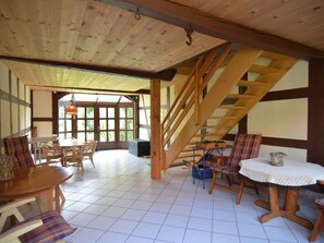 House | Tempat makan