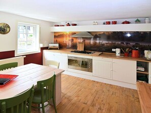 Private kitchen - Cozy Holiday Home in Elleringhausen near Forest & Nightlife (Olsberg)