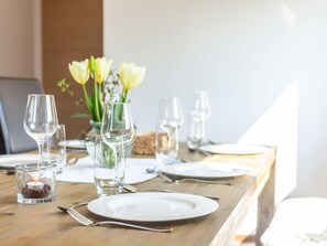 House | Dining - Traumhaftes Feriendomizil in der Vulkaneifel (Ellscheid)