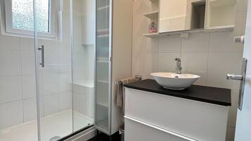 Apartment | Badezimmer