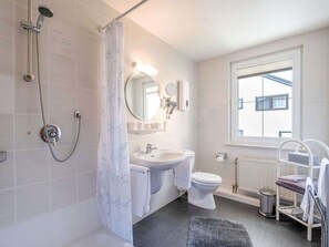 Apartment | Bathroom - Moderne Ferienwohnung am Wald in Schwalefeld (Willingen)