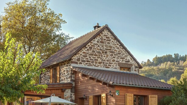 Exterior - Detached Holiday Home in Connac With Shared Swimming Pool (Connac)