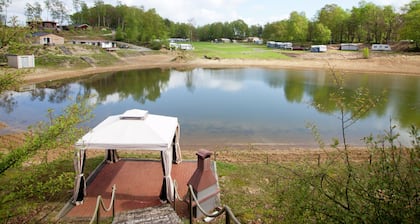 Lake View Detached Chalet near Netherlands Border