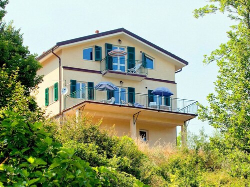 Peaceful Countryside Retreat