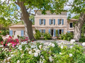 Exterior - Beautiful Villa in Paradou With Swimming Pool (Paradou)
