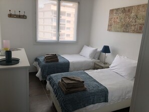 2 bedrooms, iron/ironing board, free WiFi