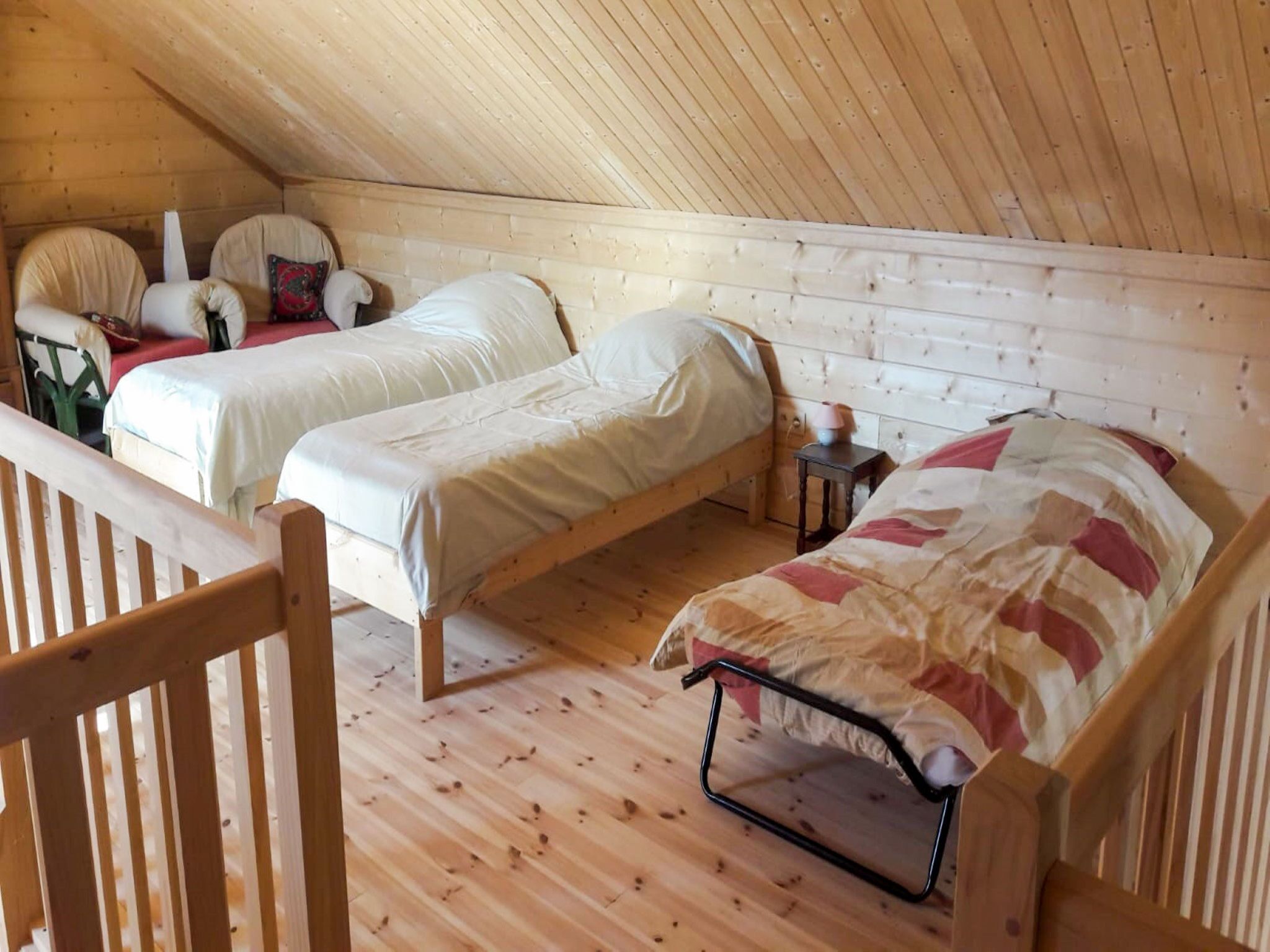 House | 1 bedroom, individually furnished, bed sheets