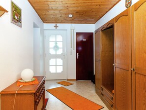Reception - Welcoming Apartment in Betzenrod near Lake (Schotten)