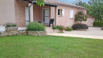 Villa | Exterior