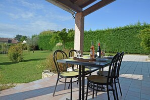 Balcony - Comfortable Villa With Swimming Pool (Saint-Victor-de-Malcap)
