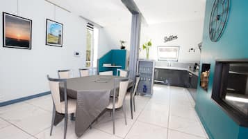 House | Tempat makan