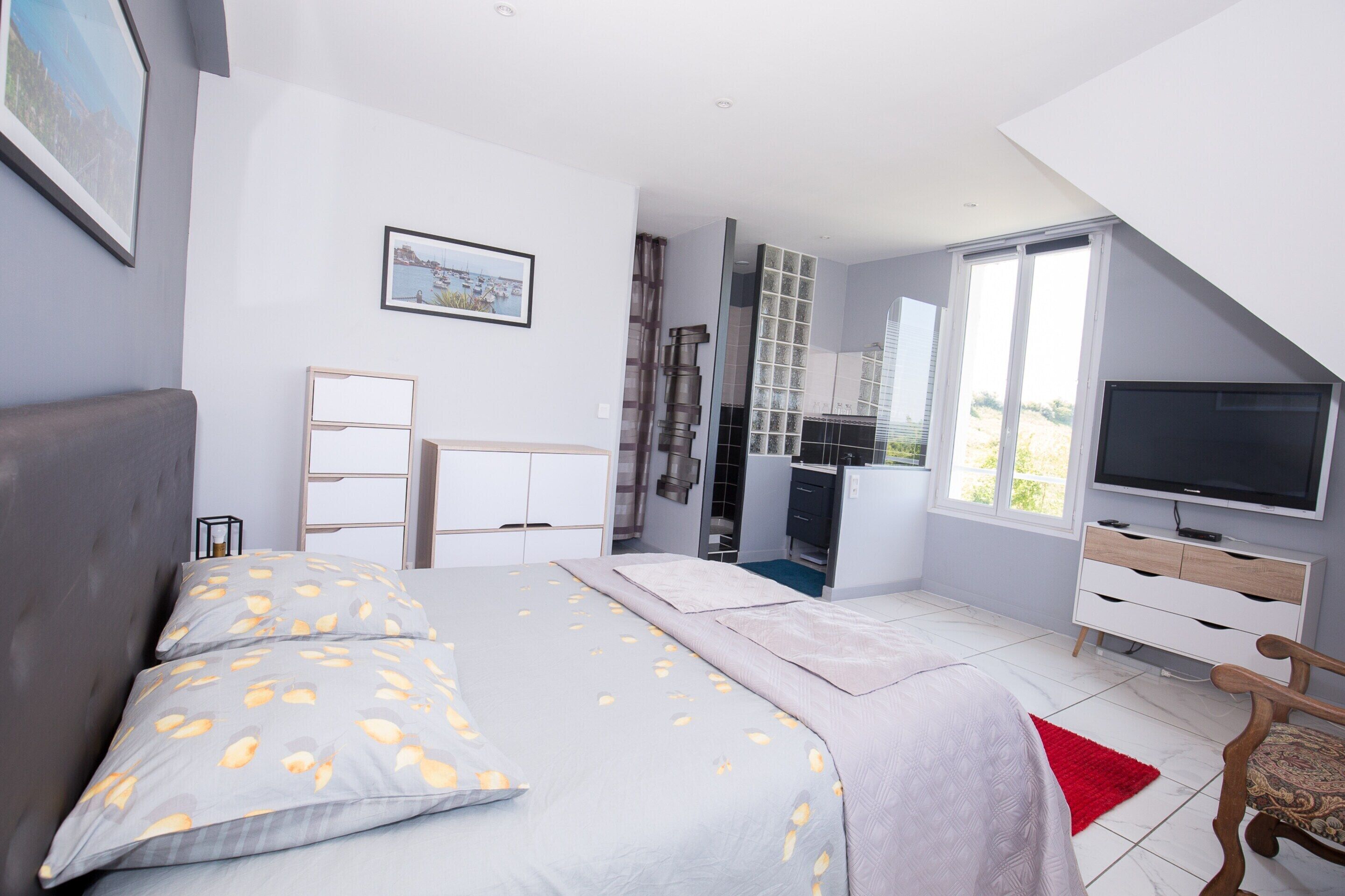 House | 2 bedrooms, bed sheets