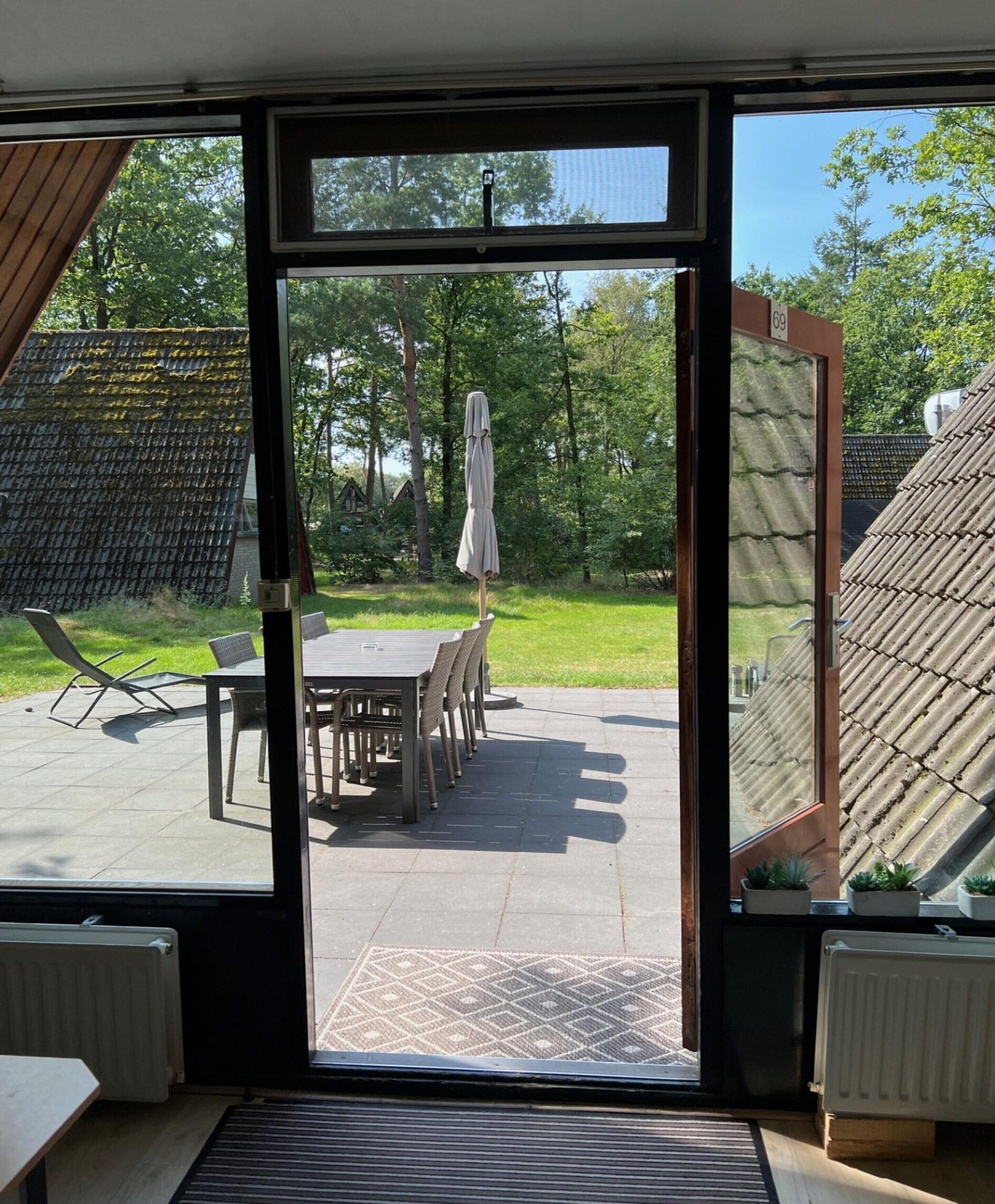 บ้านพัก | ระเบียง