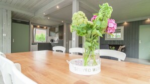 Dining - Modern Holiday Home in Julianadorp With Pool Near (Julianadorp)