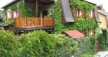 Modern Apartment in Carlsbad With Garden