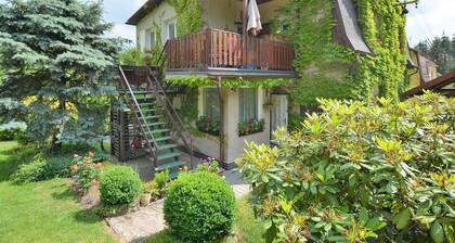 Modern Apartment in Carlsbad With Garden