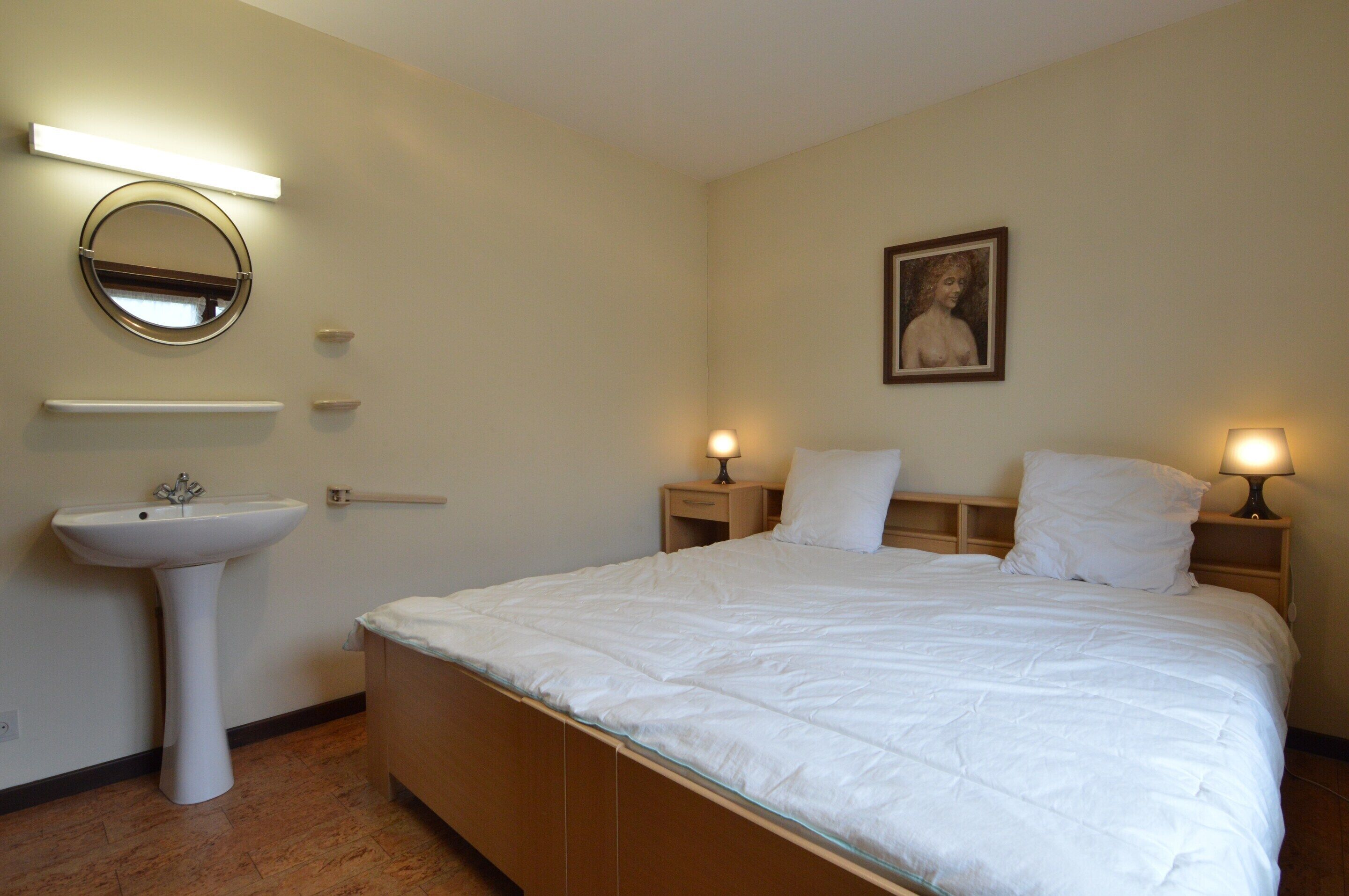 Casa | 3 dormitorios, mobiliario individual, ropa de cama