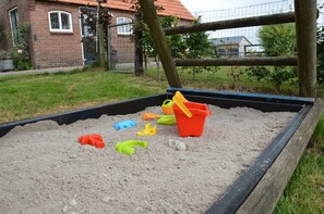 House | Garden - Holiday Home in Holten Near Lake Ijssel (Holten)